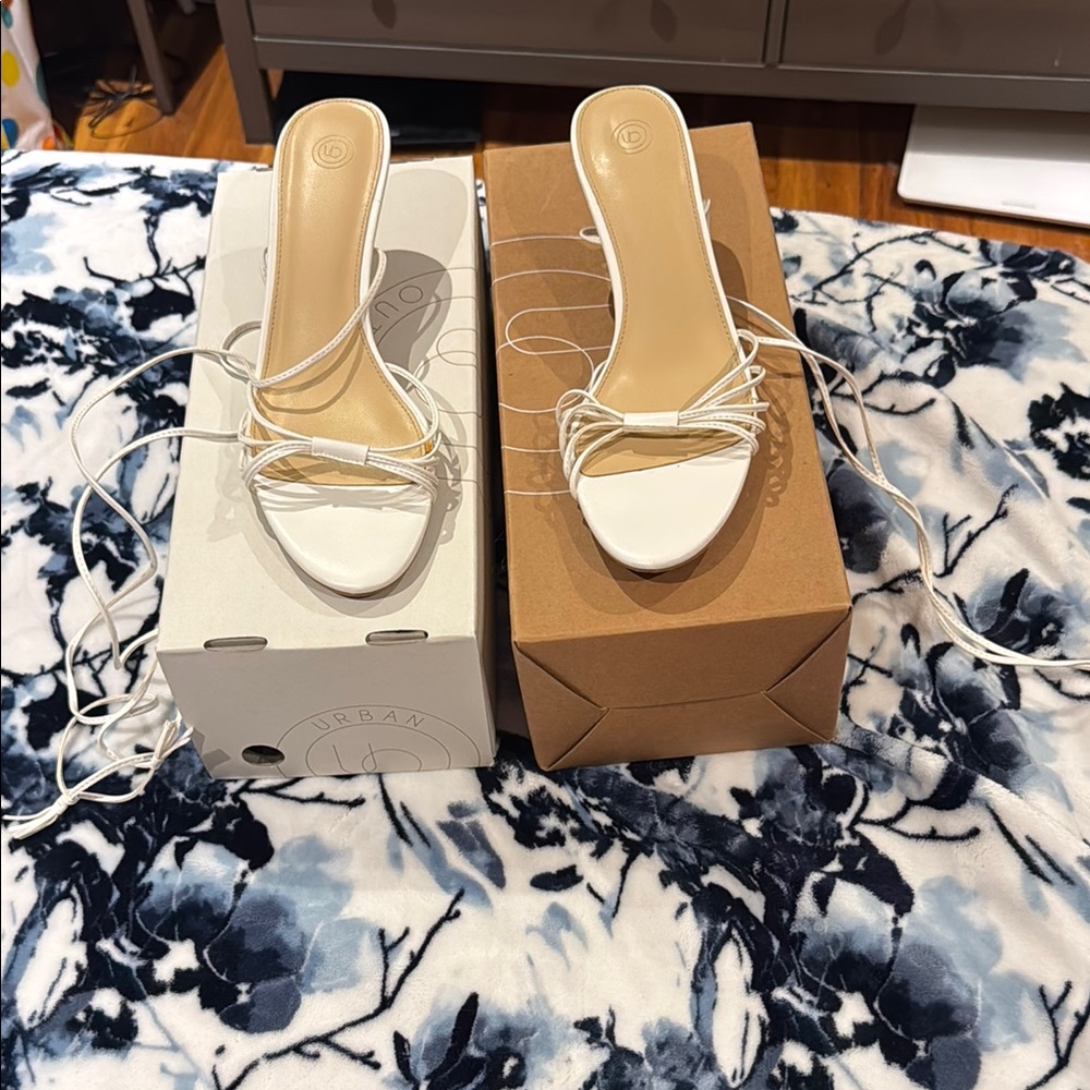 Urban Outfitters White Sandals with Chunky Heel